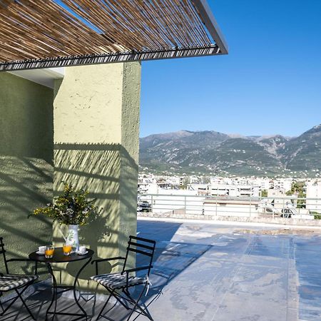 Skyhigh Haven Apartamento Calamata Exterior foto