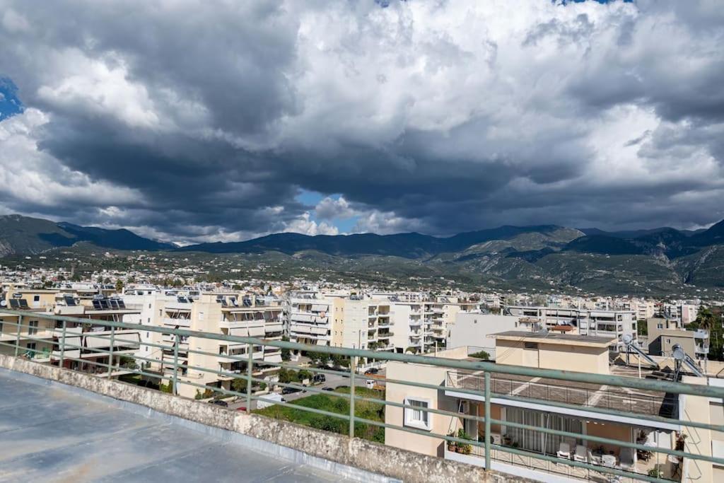 Skyhigh Haven Apartamento Calamata Exterior foto