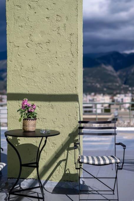 Skyhigh Haven Apartamento Calamata Exterior foto