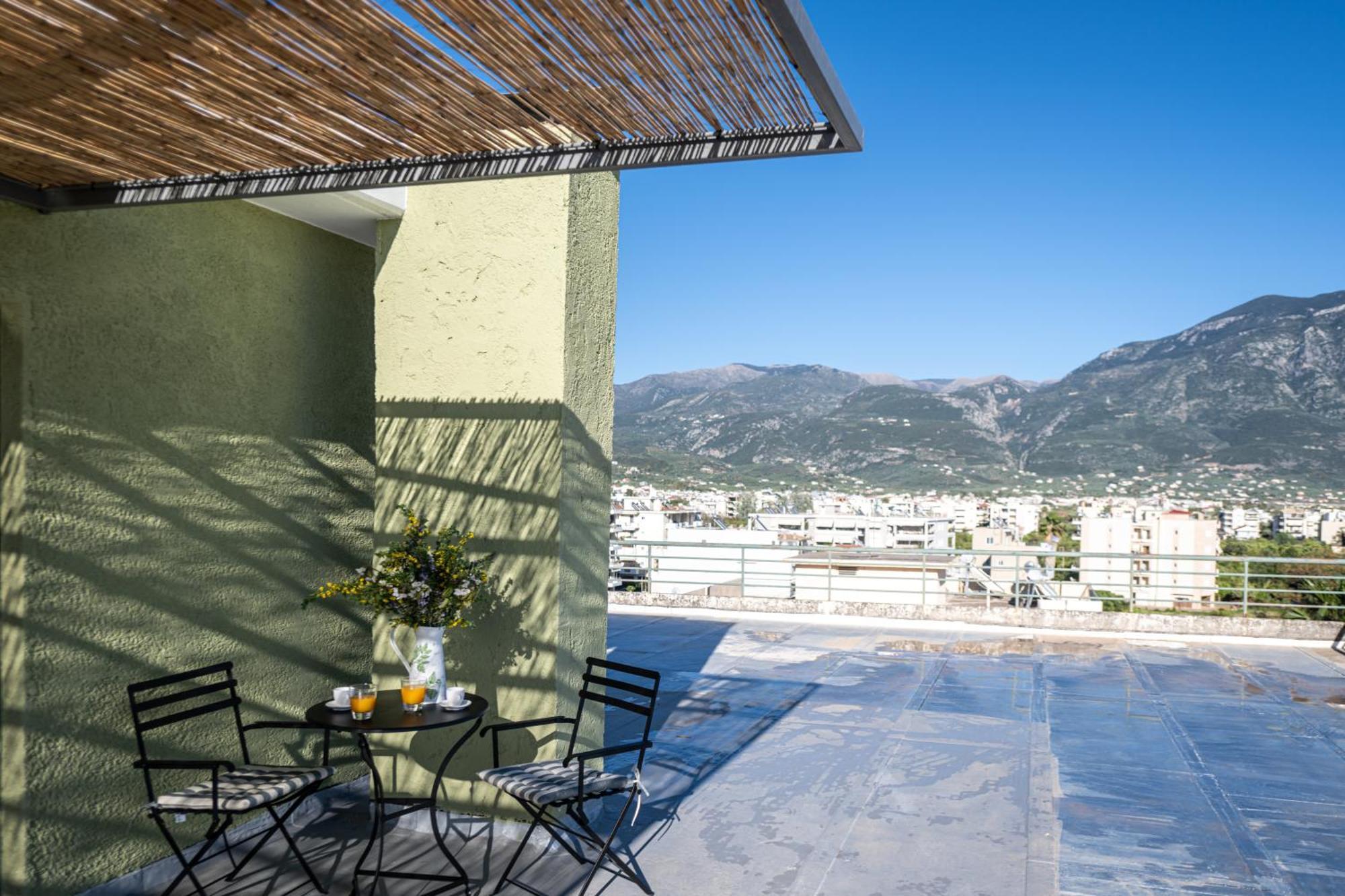 Skyhigh Haven Apartamento Calamata Exterior foto